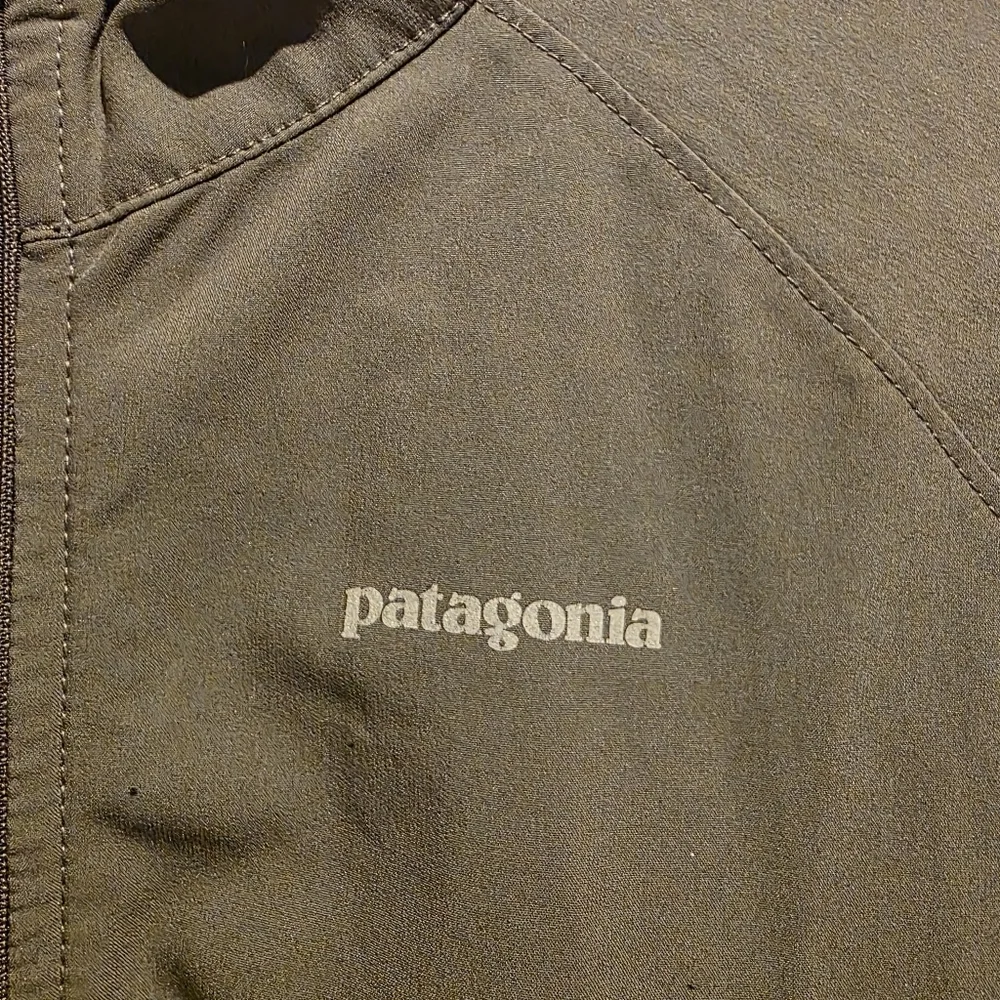 Patagonia Grey Lightweight Full-Zip Shirt Jacket